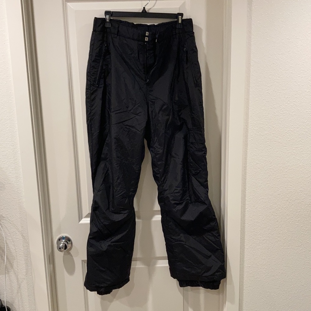 Sport Essential adult snow pants Black size Large  zipper pockets warm, winter